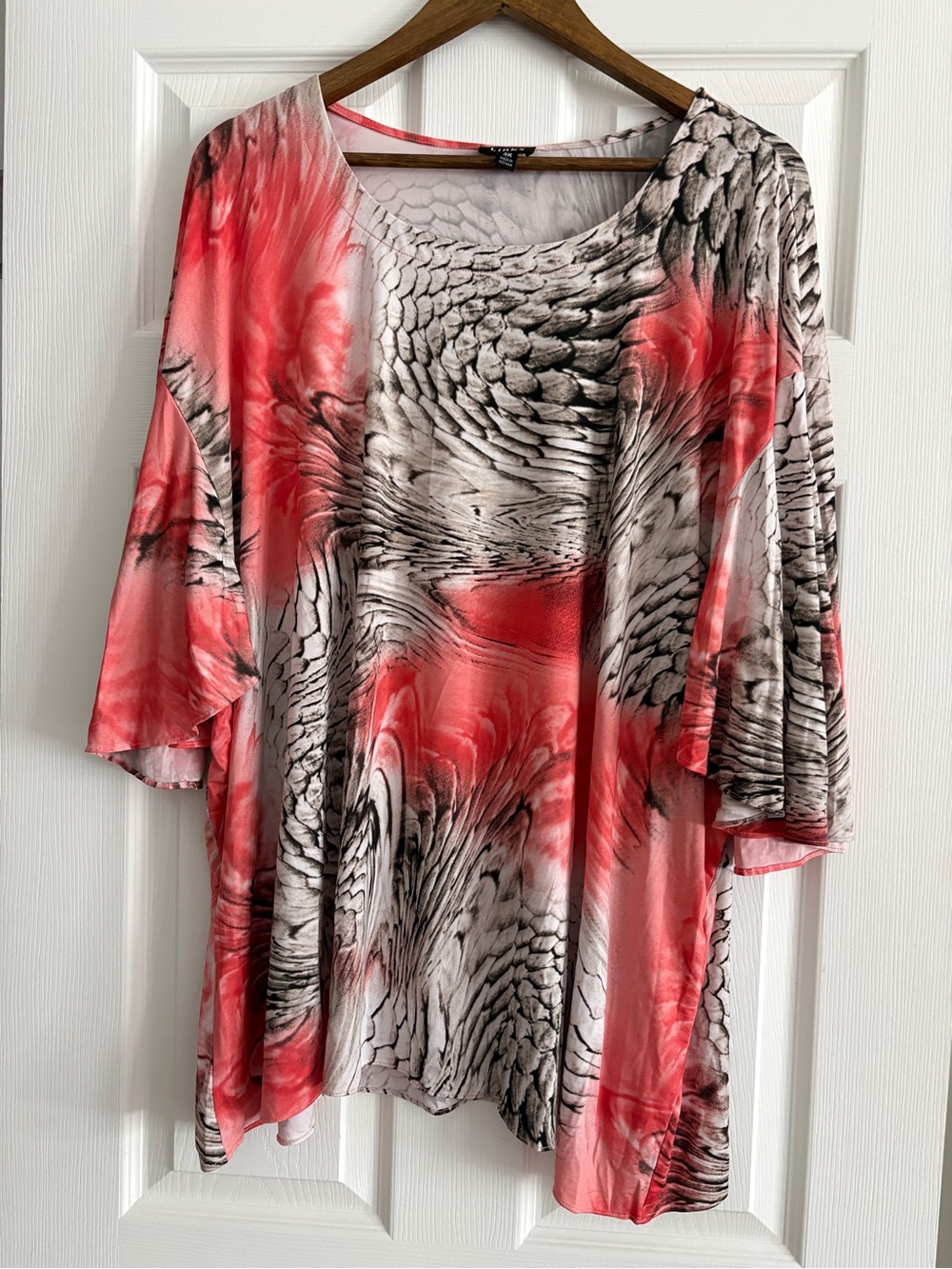 Link Coral & Gray Abstract Feather-Print Tunic